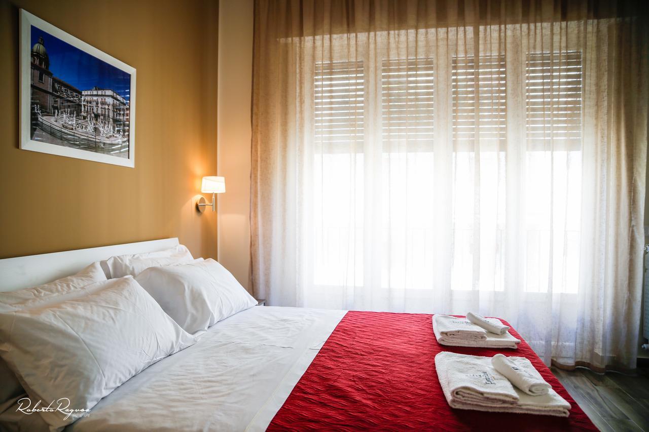 פלרמו Quinto Stabile Rooms&Suite מראה חיצוני תמונה