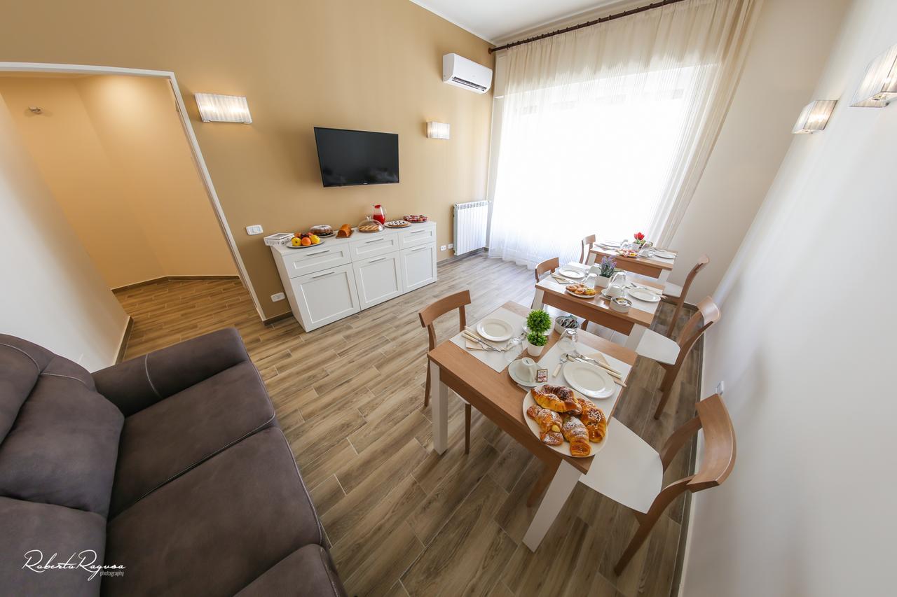 פלרמו Quinto Stabile Rooms&Suite מראה חיצוני תמונה